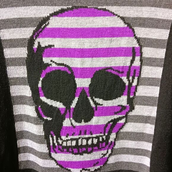 TORRID Plus Size  Striped SKULL PULLOVER SWEATER 1X - Picture 3 of 12